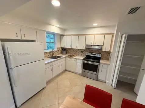 325 NE 131st Street North Miami FL 33161