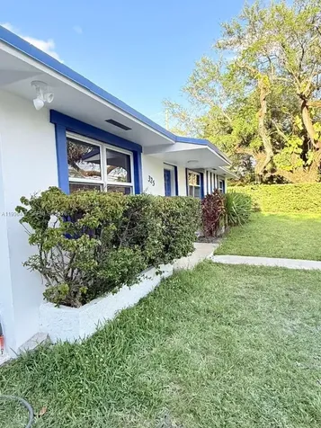 325 NE 131st Street North Miami FL 33161