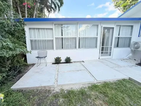 325 NE 131st Street North Miami FL 33161