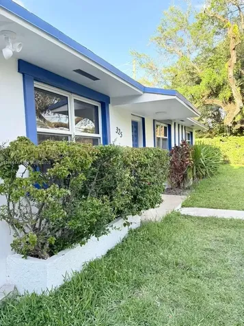 325 NE 131st Street North Miami FL 33161