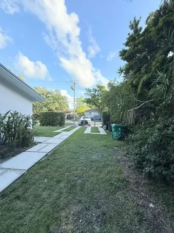 325 NE 131st Street North Miami FL 33161