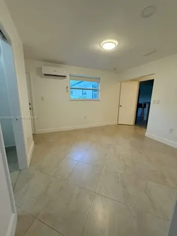 325 NE 131st Street North Miami FL 33161
