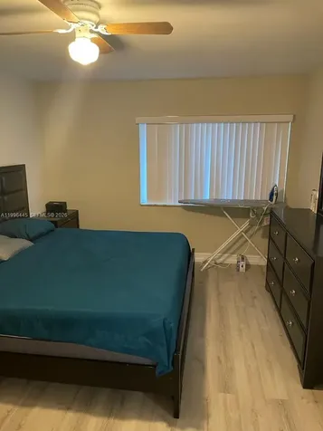 100 Lakeview Drive Weston FL 33326