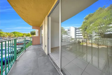 9360 Fontainebleau Boulevard Miami FL 33172