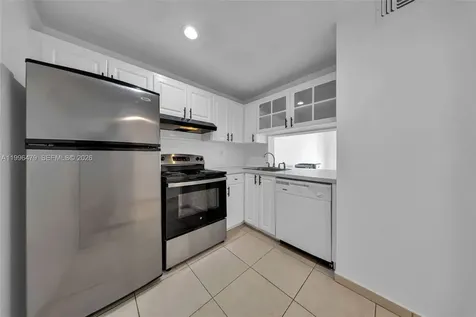 9360 Fontainebleau Boulevard Miami FL 33172