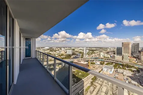 185 SW 7th Street Miami FL 33130