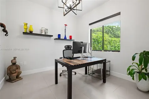 5735 SW 35th Street Miami FL 33155