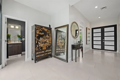 5735 SW 35th Street Miami FL 33155