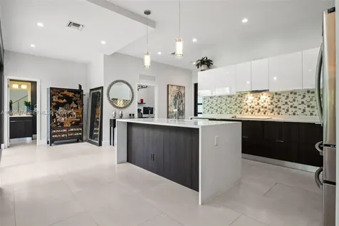 5735 SW 35th Street Miami FL 33155