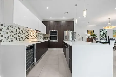 5735 SW 35th Street Miami FL 33155