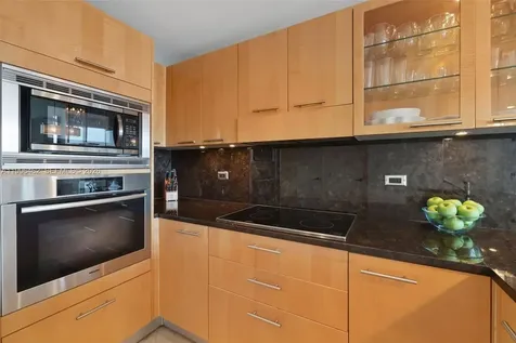 6799 Collins Avenue Miami Beach FL 33141