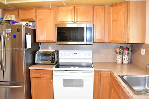 9881 Sunrise Lakes Boulevard Sunrise FL 33322