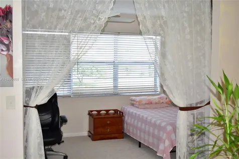 9881 Sunrise Lakes Boulevard Sunrise FL 33322