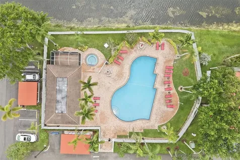 11719 NW 11th Street Pembroke Pines FL 33026