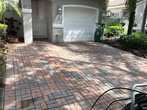 951 Doveplum Court Hollywood FL 33019