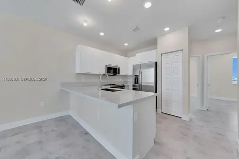 6420 NW 102nd Path Doral FL 33178