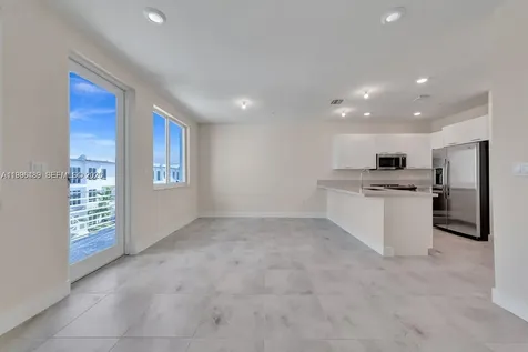 6420 NW 102nd Path Doral FL 33178