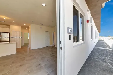 6420 NW 102nd Path Doral FL 33178