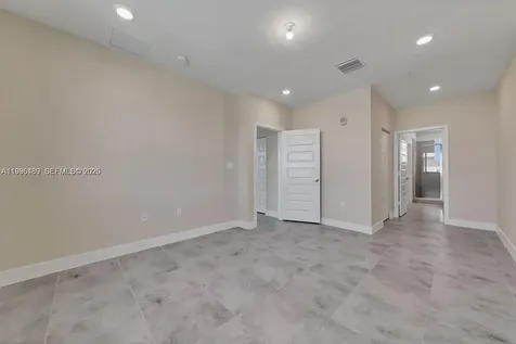 6420 NW 102nd Path Doral FL 33178