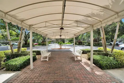 3970 Oaks Clubhouse Drive Pompano Beach FL 33069