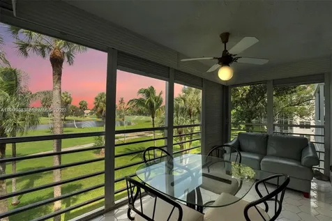 3970 Oaks Clubhouse Drive Pompano Beach FL 33069