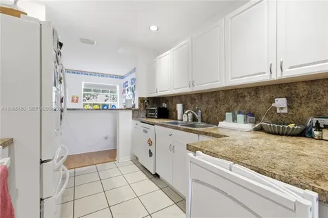 2817 NW 99th Terrace Sunrise FL 33322