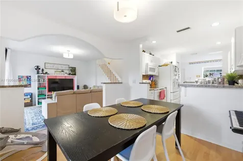 2817 NW 99th Terrace Sunrise FL 33322