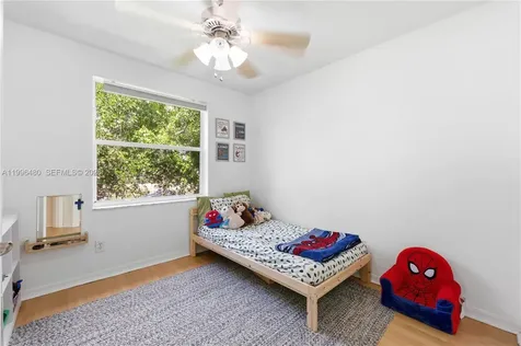 2817 NW 99th Terrace Sunrise FL 33322
