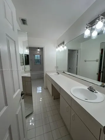2817 NW 99th Terrace Sunrise FL 33322