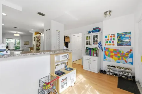 2817 NW 99th Terrace Sunrise FL 33322