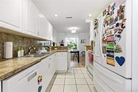 2817 NW 99th Terrace Sunrise FL 33322
