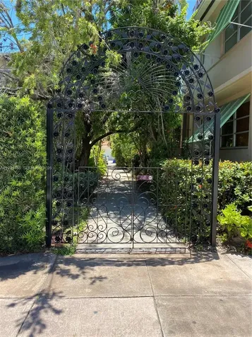 40 Almeria Avenue Coral Gables FL 33134