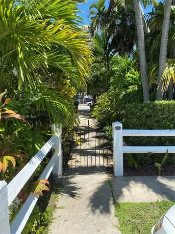 40 Almeria Avenue Coral Gables FL 33134