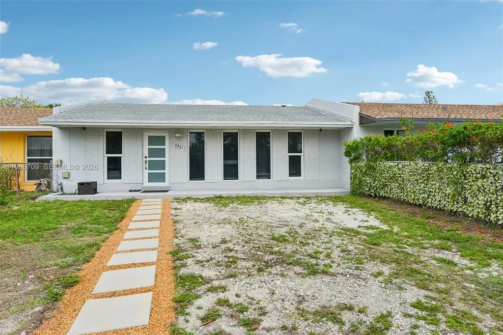 2951 NW 195th Street Miami Gardens FL 33056
