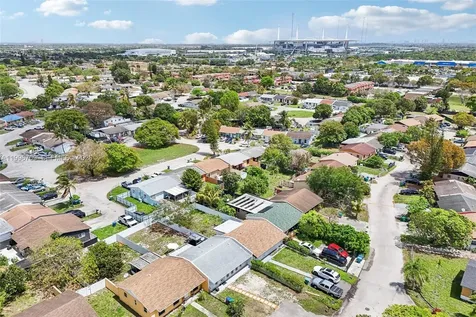 2951 NW 195th Street Miami Gardens FL 33056