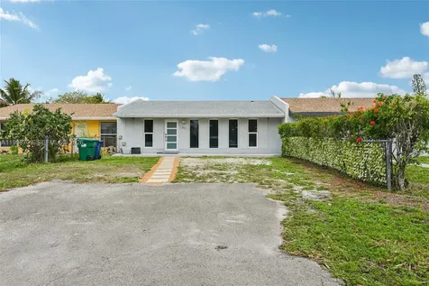 2951 NW 195th Street Miami Gardens FL 33056