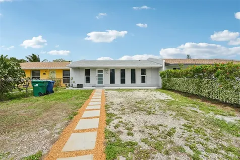 2951 NW 195th Street Miami Gardens FL 33056