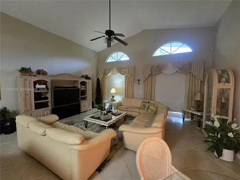 18340 NW 10th Street Pembroke Pines FL 33029