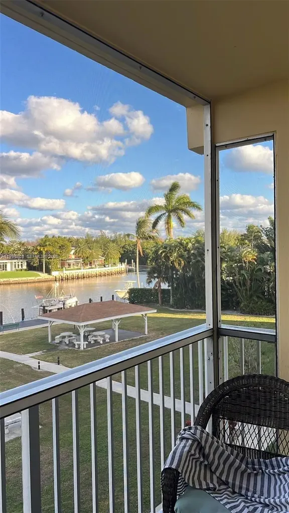 230 N Federal Highway Deerfield Beach FL 33441