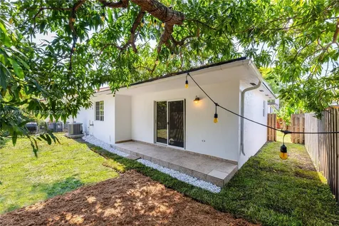3027 SW 24th Street Miami FL 33145