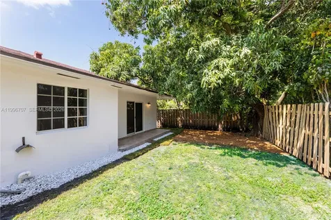 3027 SW 24th Street Miami FL 33145