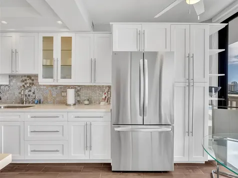 2000 Island Boulevard Aventura FL 33160