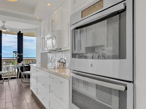 2000 Island Boulevard Aventura FL 33160