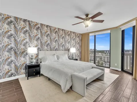 2000 Island Boulevard Aventura FL 33160