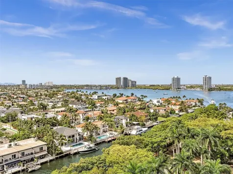 2000 Island Boulevard Aventura FL 33160