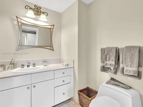 2000 Island Boulevard Aventura FL 33160