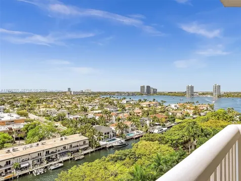 2000 Island Boulevard Aventura FL 33160