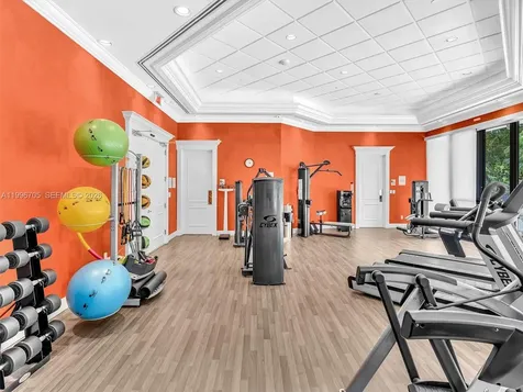 2000 Island Boulevard Aventura FL 33160
