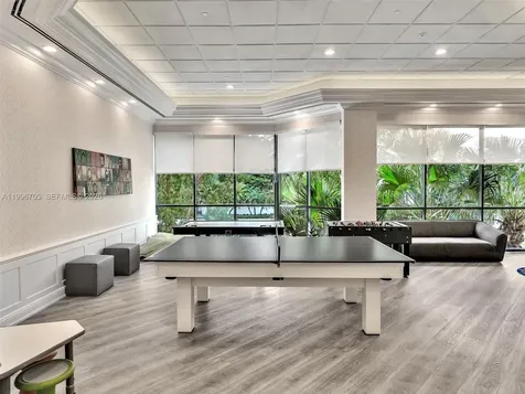 2000 Island Boulevard Aventura FL 33160