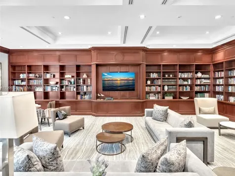 2000 Island Boulevard Aventura FL 33160